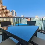 Skyline 3 公寓 *